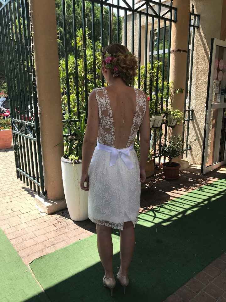 Dos robe et coiffure