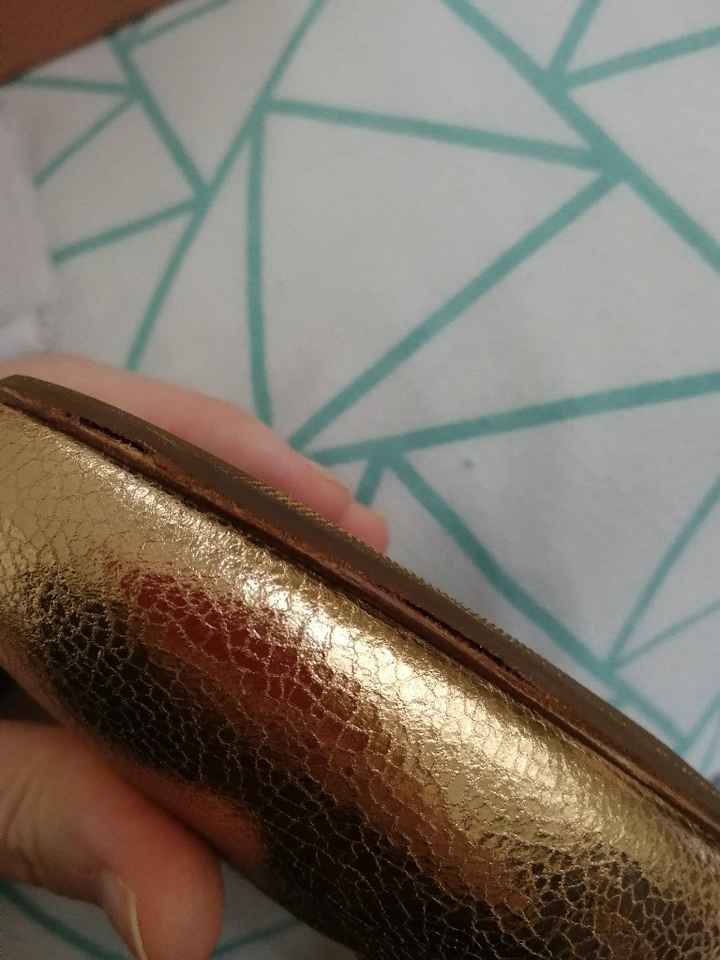 Quand le cordonnier abîme vos chaussures de mariage - 2