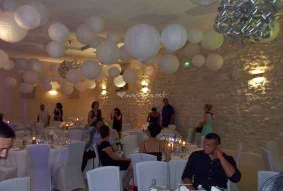 Salle de réception côté mur