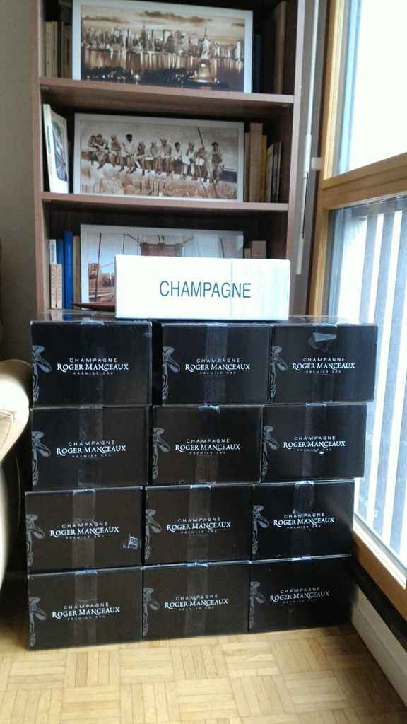 Champagne reçu trop contente - 1