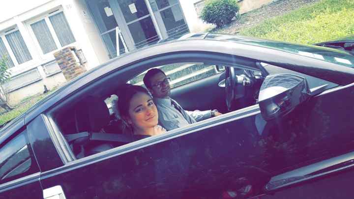 Arrivée à la mairie avec une belle sportive (pas moi :p)