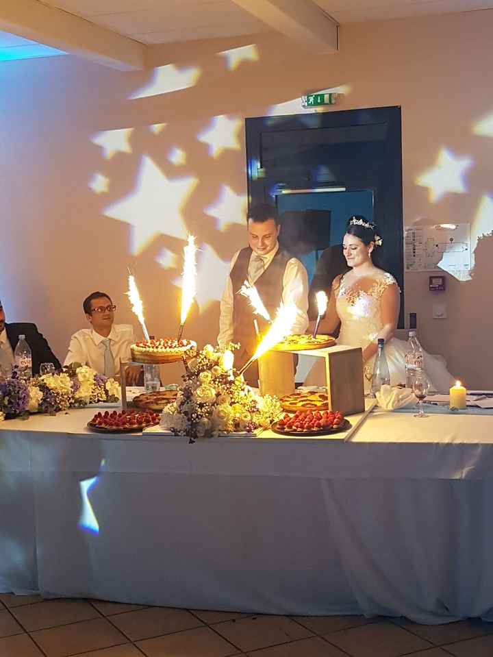 Les desserts à la table d'honneur