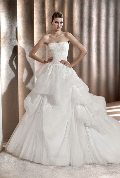 Robe Baul Pronovias