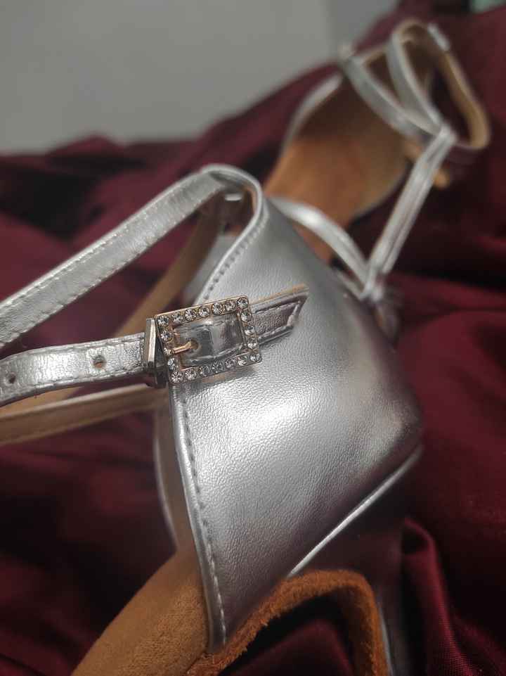 Chaussures et robe soirée reçues - 1