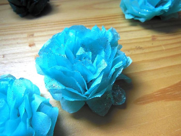 Fleur en papier de soie