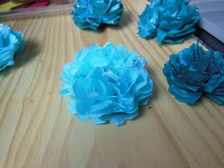 Fleur en papier de soie 
