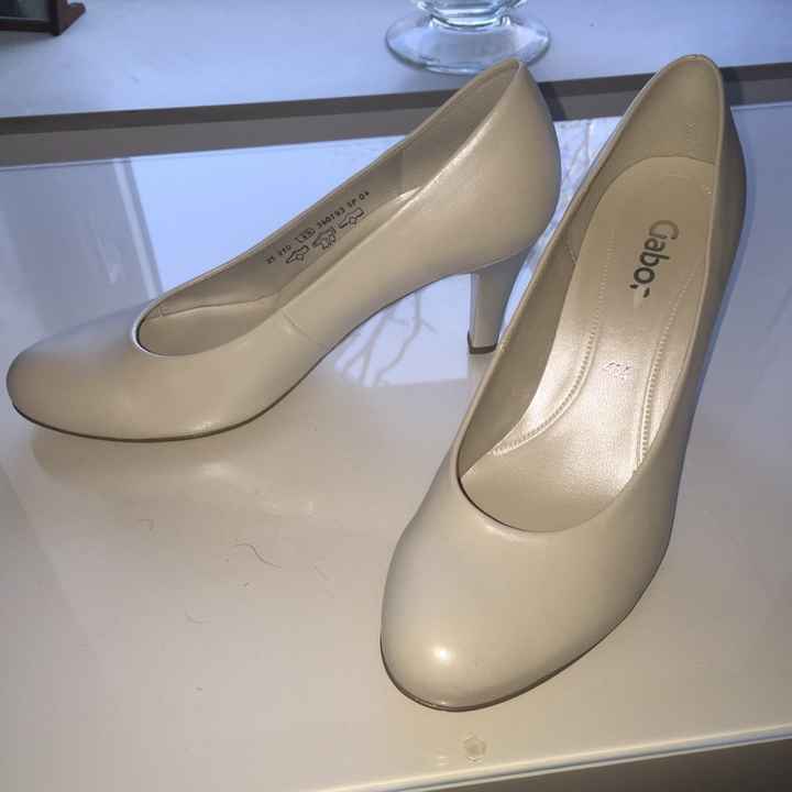 Chaussures trouvées - 1