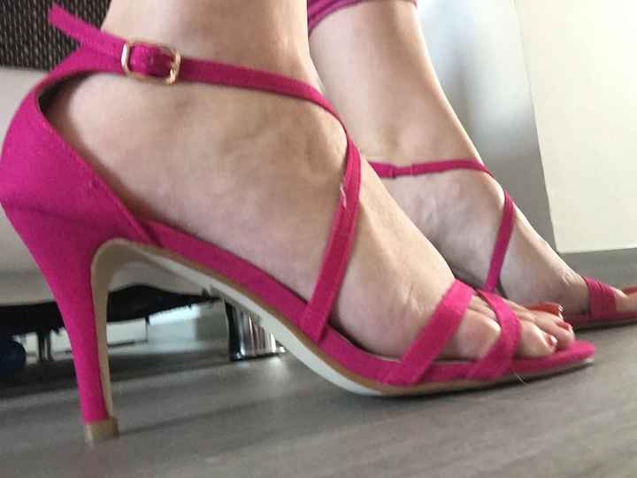 Sandales fushia reçu - 2