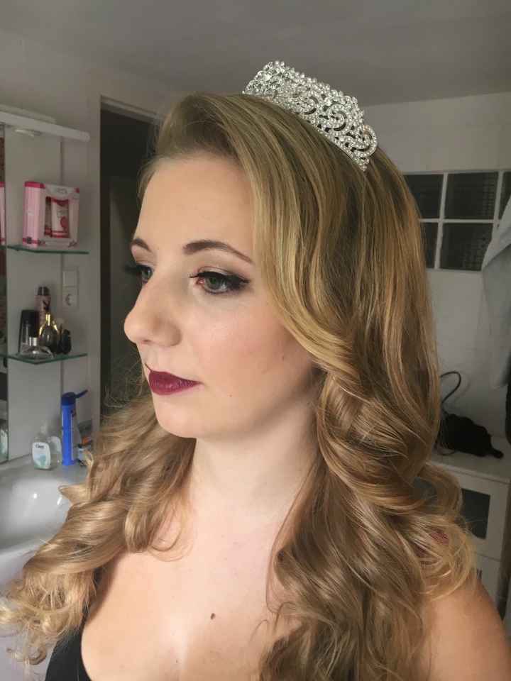 Quel maquillage pour une peau claire avec yeux verts ? - 1