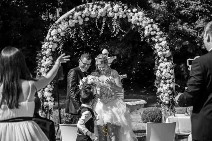 Prix du fleuriste pour une arche fleurie ?  - 1