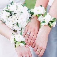Boutonnières blanches