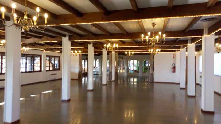 Recherche salle avec traiteur libre - 1