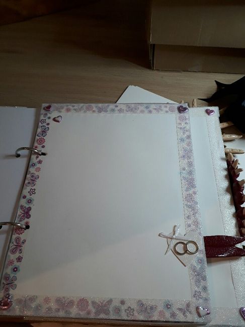 Livre d or monstrueux diy - 2