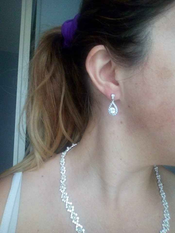collier et boucles swaroski