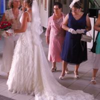 Idem, dès la fin de l'Eglise je l'ai enlevé car on ne voyait pas mon lacage...