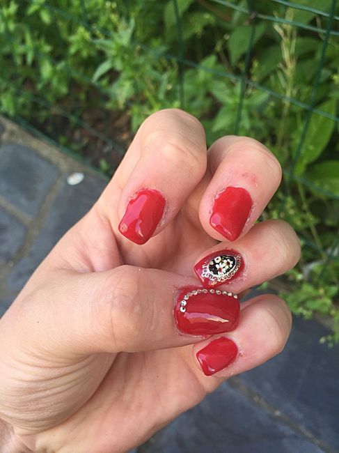 J -3: les ongles - 3
