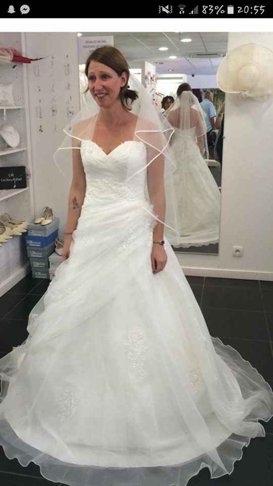 robe (ne tenez pas compte de ma tete ^^)