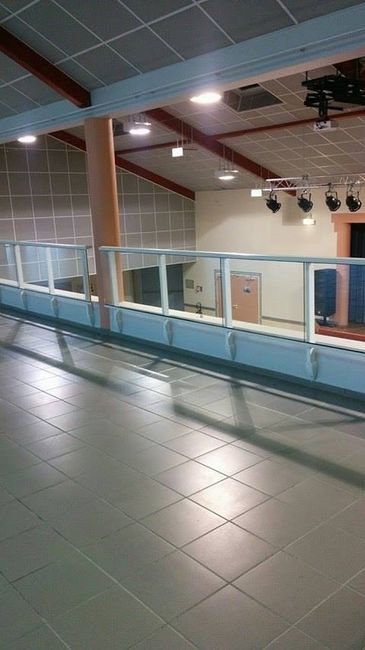 la partie mezzanine (pour VH s 'il pleut ou faire dormir les petits ensuite ..)