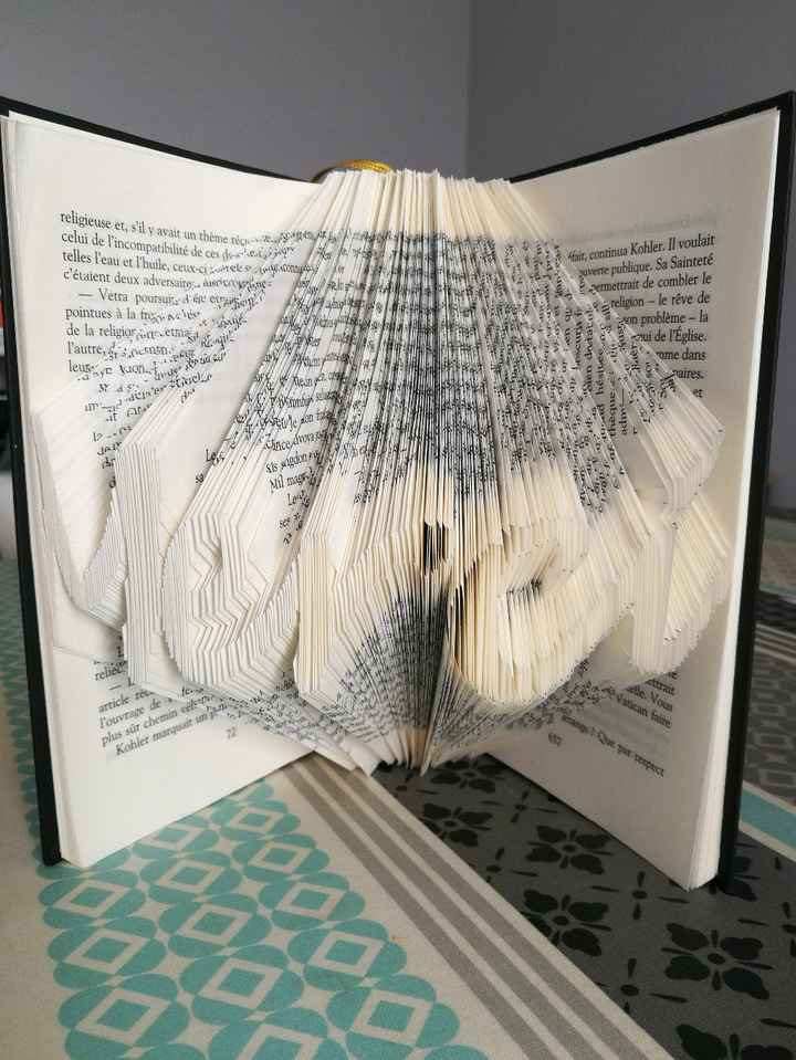 LIvre plié merci