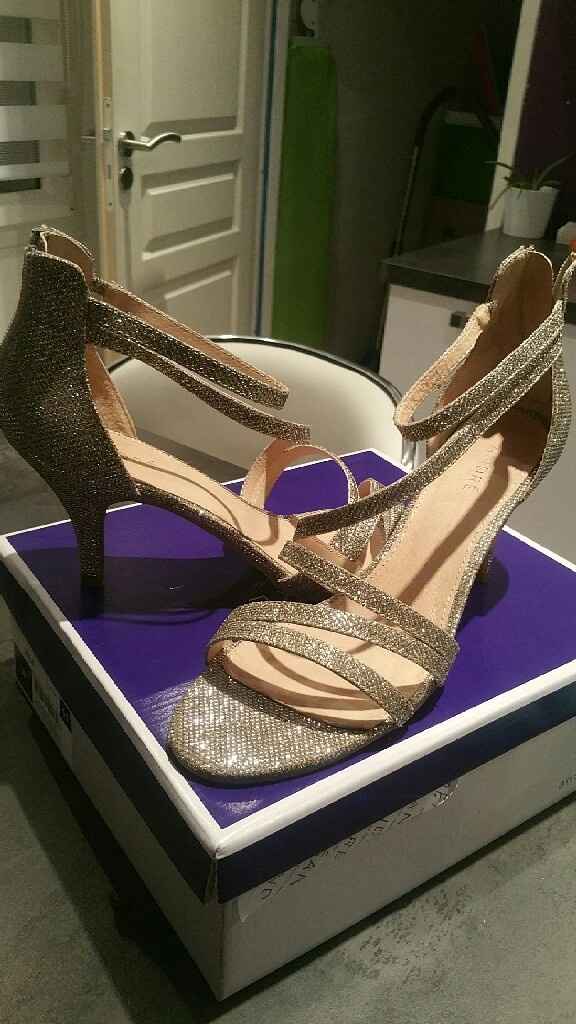 Hihihi moi aussi je peux dire j'ai mes chaussures!!!!! - 1