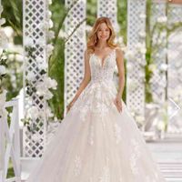 Choisis la robe de tes rêves sur notre catalogue 👰 - 1