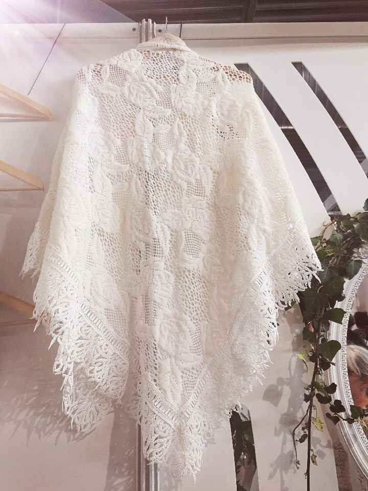  étole,  gilet , ou autre? - 1