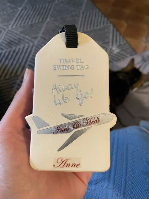 Aide cadeau invité : étiquette bagage - 1