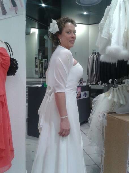 Robe blanche ou ivoire? - 1