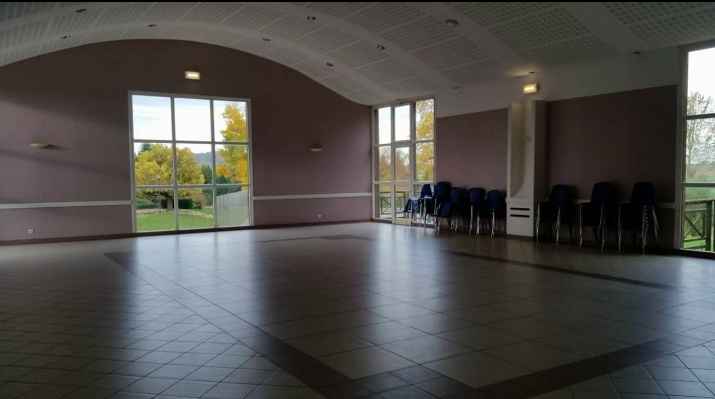Recherche jolie salle de réception à -1000€ - 1