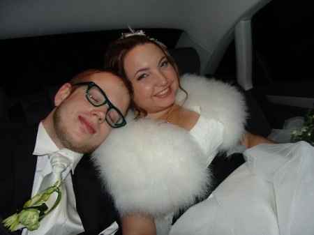 Photo de couple dans les bras