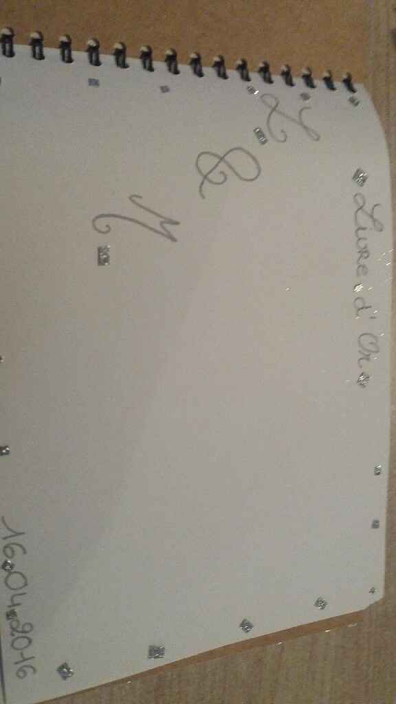 Livre d' or en cours de customisation - 1