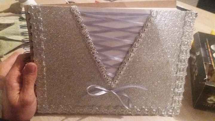 Livre d' or en cours de customisation - 4