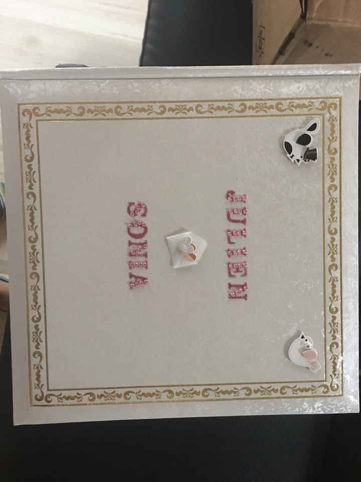 Urne et livre d'or - 1