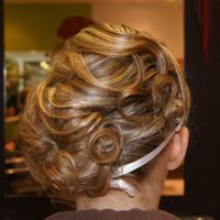 Chignon flou de derrière