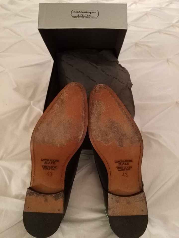 3 / chaussures avec usures de semelles dissimulée ou d'après le vendeur usure normale après 1H00 d'e