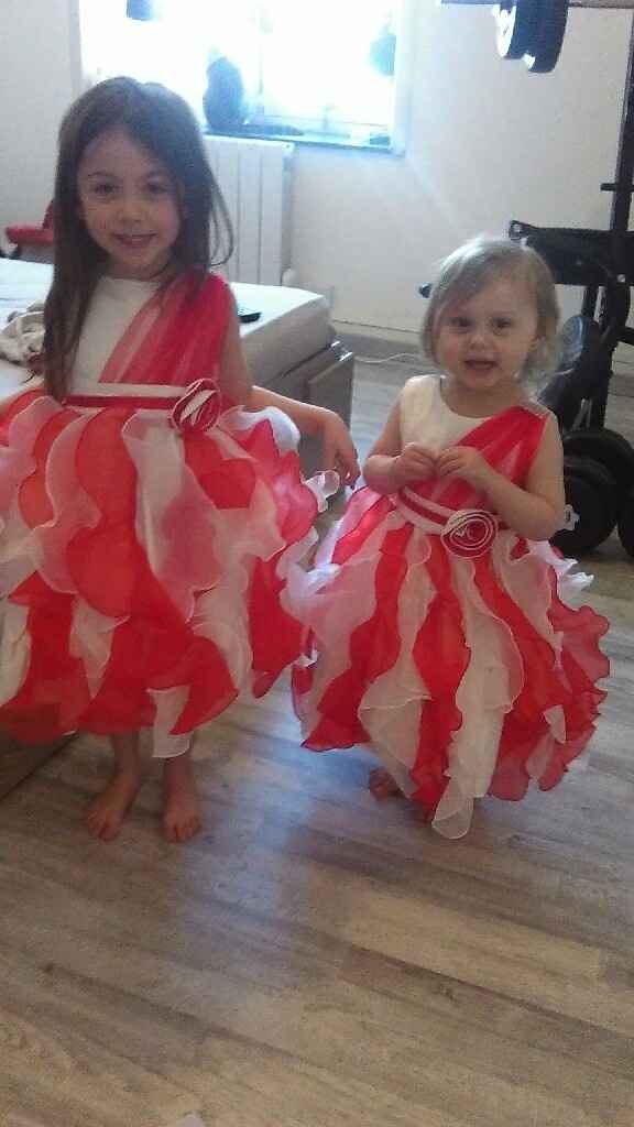 Mes petites princesses dans leur robe de princesse!!!!! :-) - 1