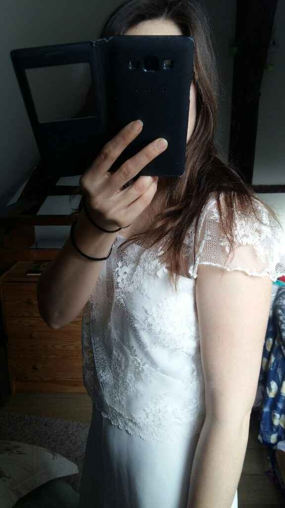 Qui est pour la deuxième robe pour la soirée ? - 1