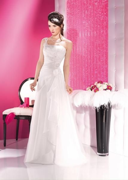 voici ma robe! trop happy