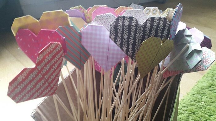 Ajout des brochettes pour les coeurs origami ! - 1