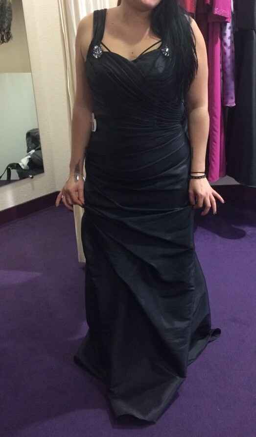 Help! Tenue temoin chéri - 1