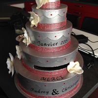 Urne façon weeding cake