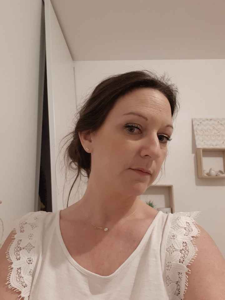 J- 34!!! Essai maquillage et Coiffure !! - 1