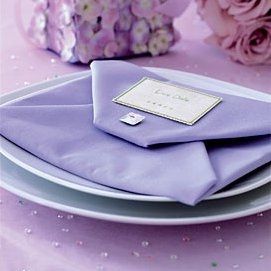 pliage serviette en forme d'enveloppe