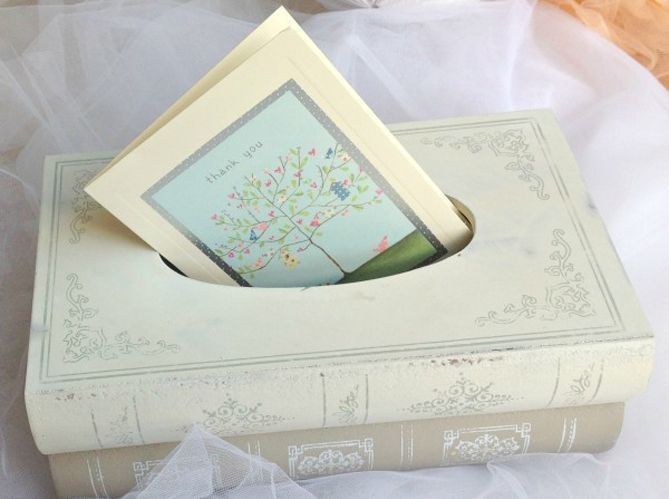 mariage sur le theme de la litterature ou du livre 12