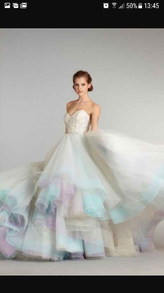  Que pensez vous d'une robe avec un peu de couleur? - 2