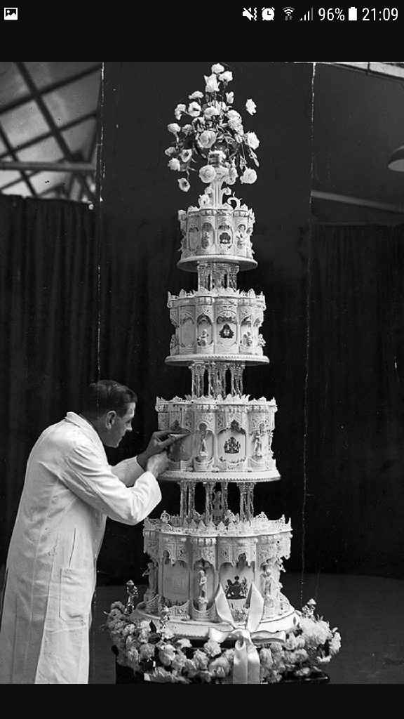  Qui veut un gateau géant pour son mariage? - 6