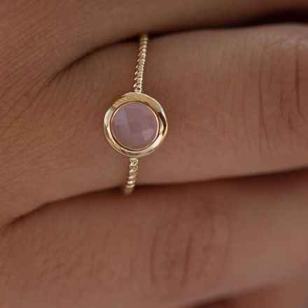  La bague de fiancaille de couleur. Qui a osé? - 4