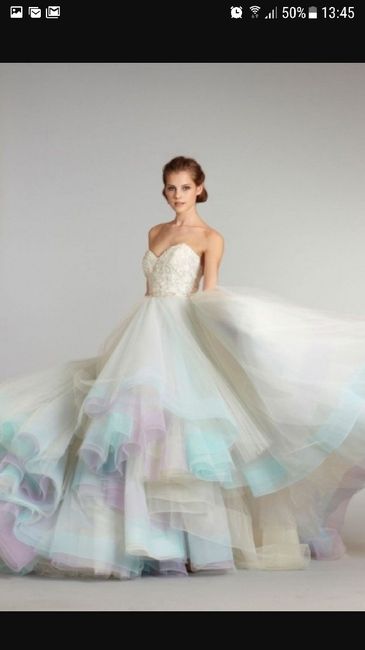  Que pensez vous d'une robe avec un peu de couleur? - 2
