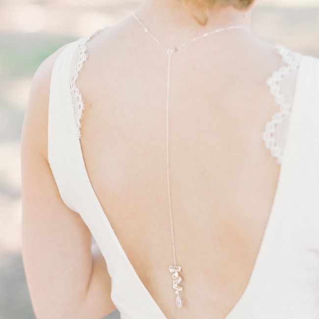 Et u  collier de dos? Aui en a prévu un? - 2