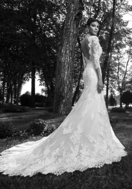 Robe de mariée traine..photo en noir en blanc 2